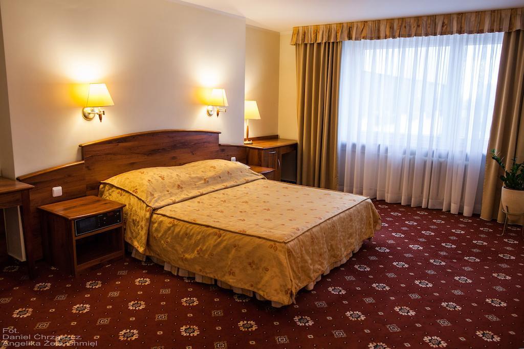 Hotel Prezydencki 3-Star Rzeszów Δωμάτιο φωτογραφία