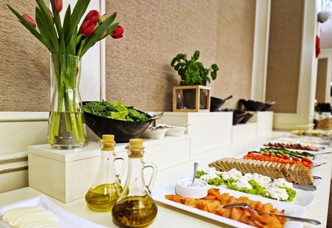 Hotel Prezydencki 3-Star Rzeszów Εξωτερικό φωτογραφία