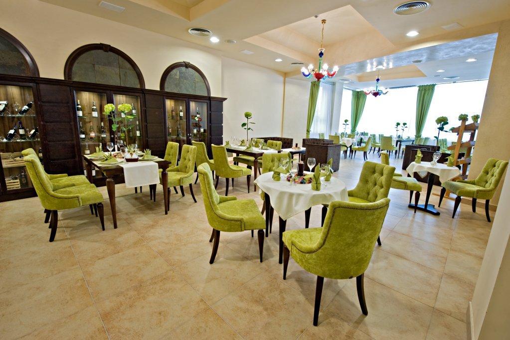 Hotel Prezydencki 3-Star Rzeszów Εξωτερικό φωτογραφία