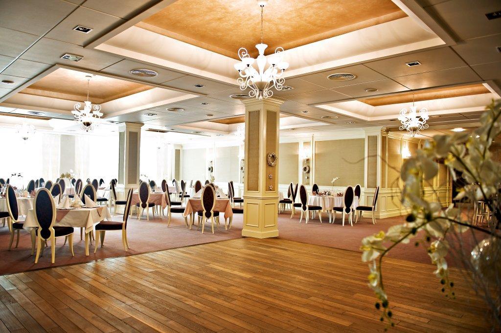 Hotel Prezydencki 3-Star Rzeszów Εξωτερικό φωτογραφία