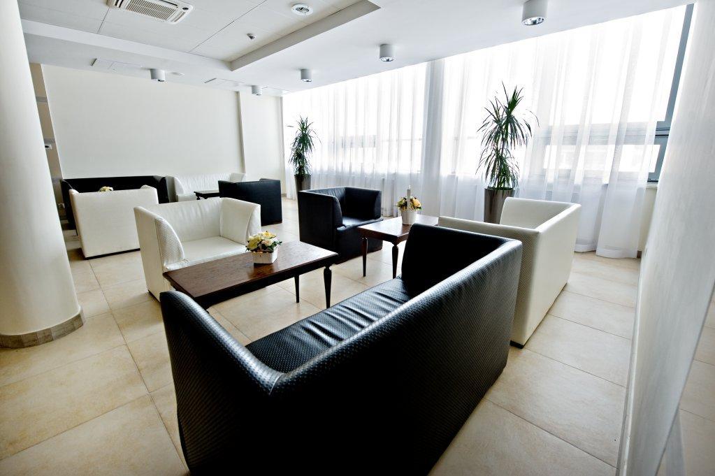 Hotel Prezydencki 3-Star Rzeszów Εξωτερικό φωτογραφία