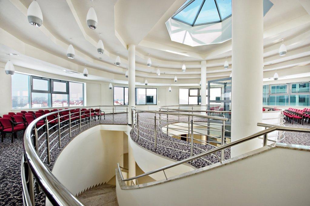 Hotel Prezydencki 3-Star Rzeszów Εξωτερικό φωτογραφία
