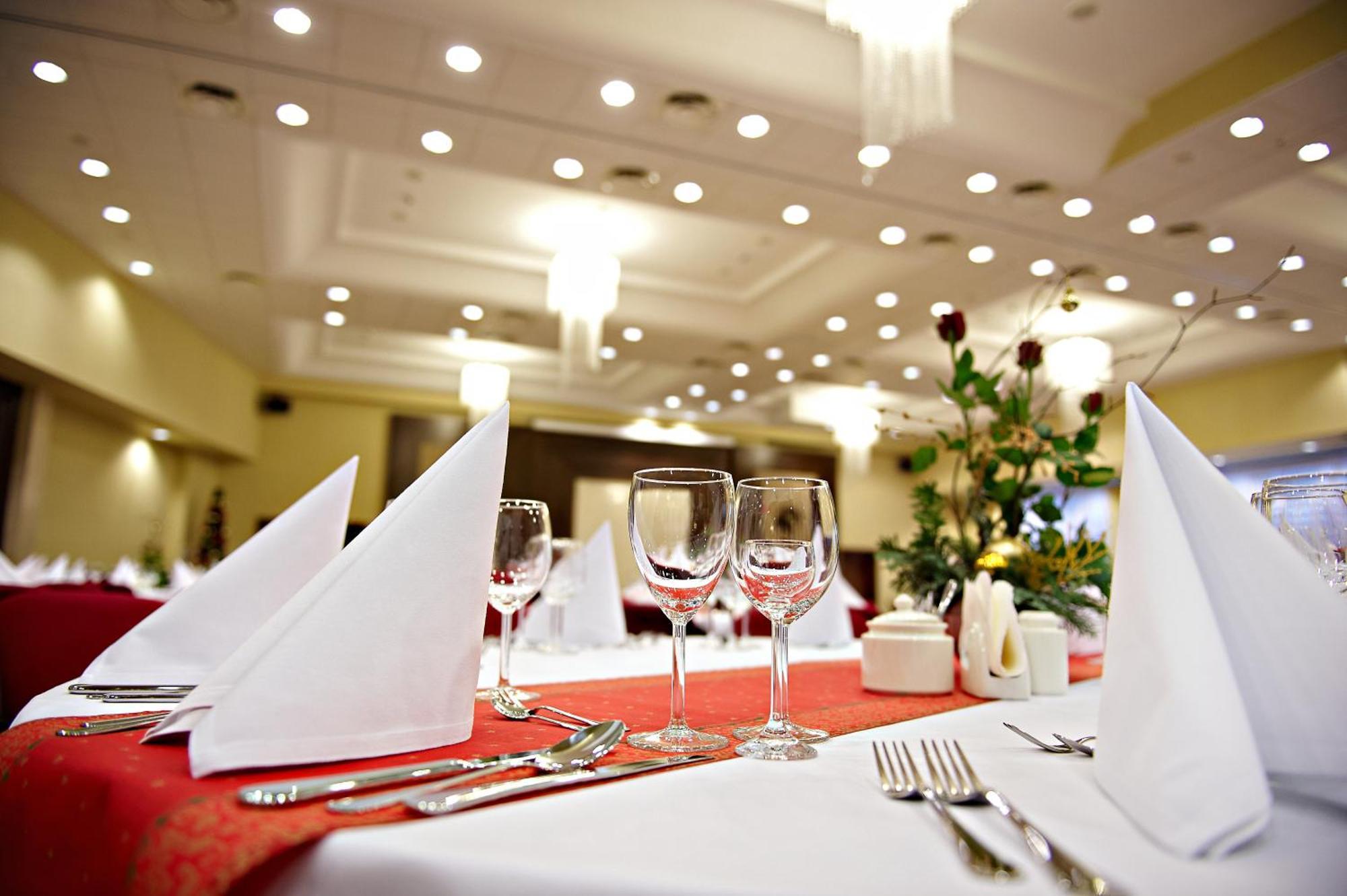 Hotel Prezydencki 3-Star Rzeszów Εξωτερικό φωτογραφία