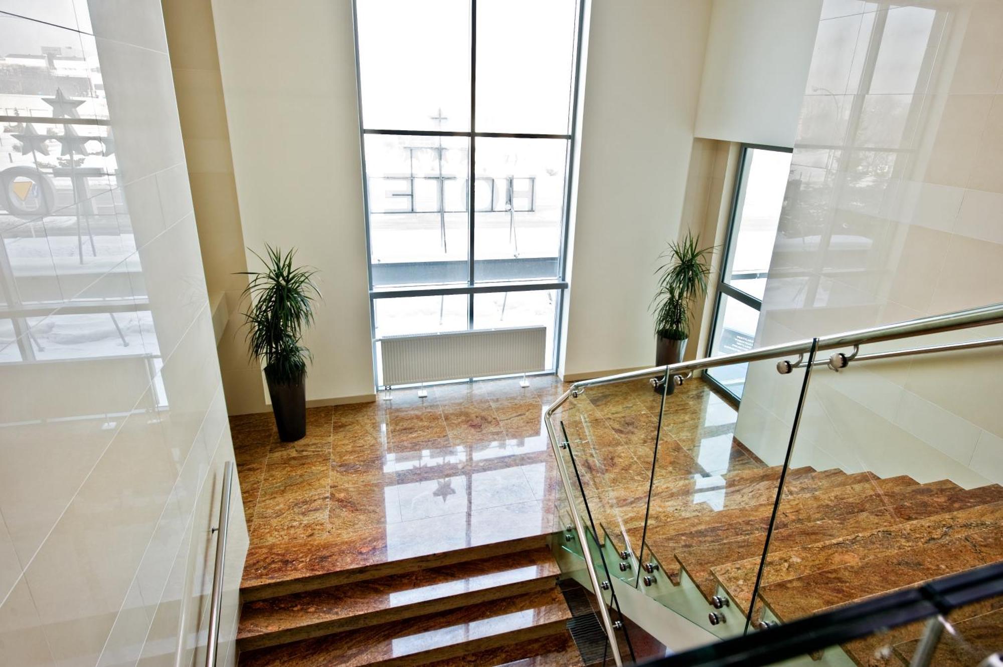 Hotel Prezydencki 3-Star Rzeszów Εξωτερικό φωτογραφία