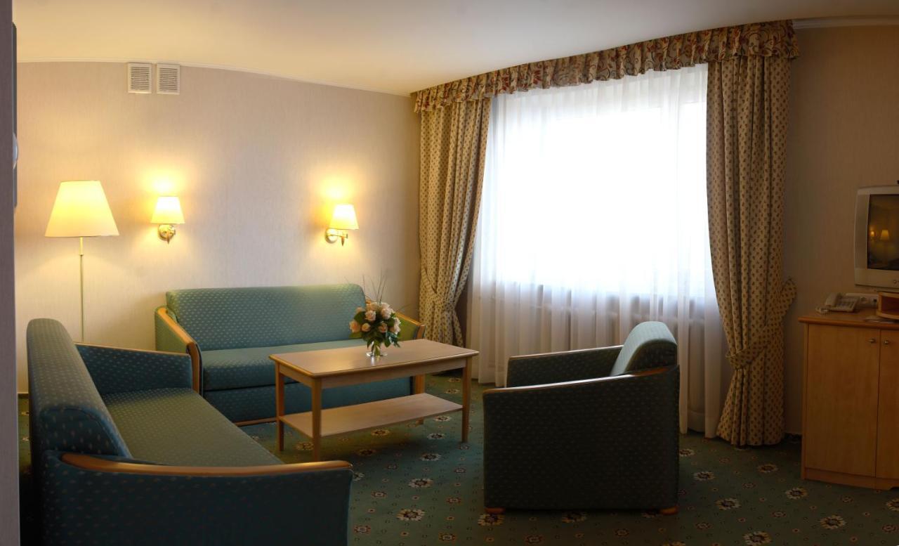 Hotel Prezydencki 3-Star Rzeszów Εξωτερικό φωτογραφία